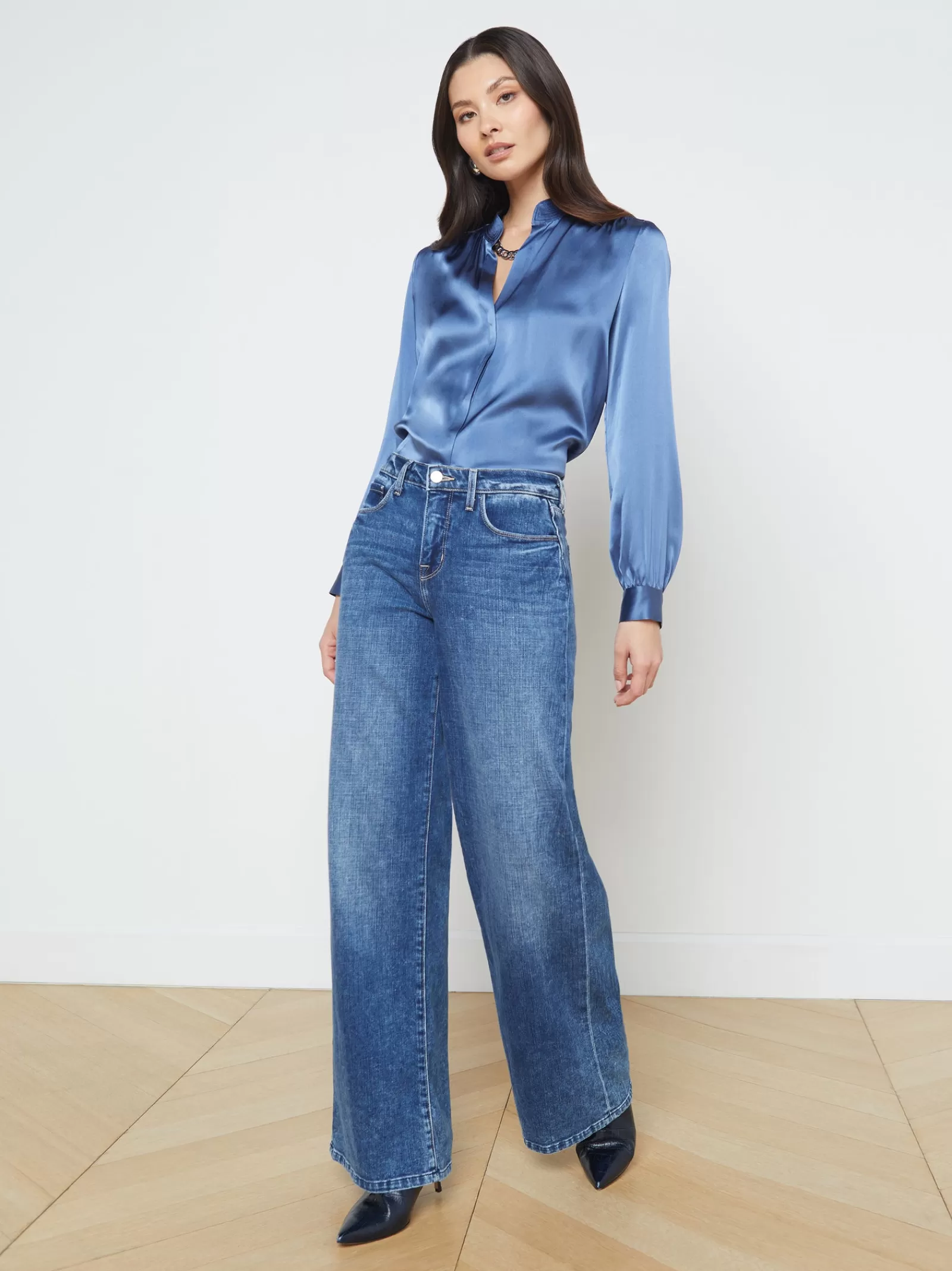 L'AGENCE Alicent Wide-Leg Jean< Back in Stock | Resort Collection