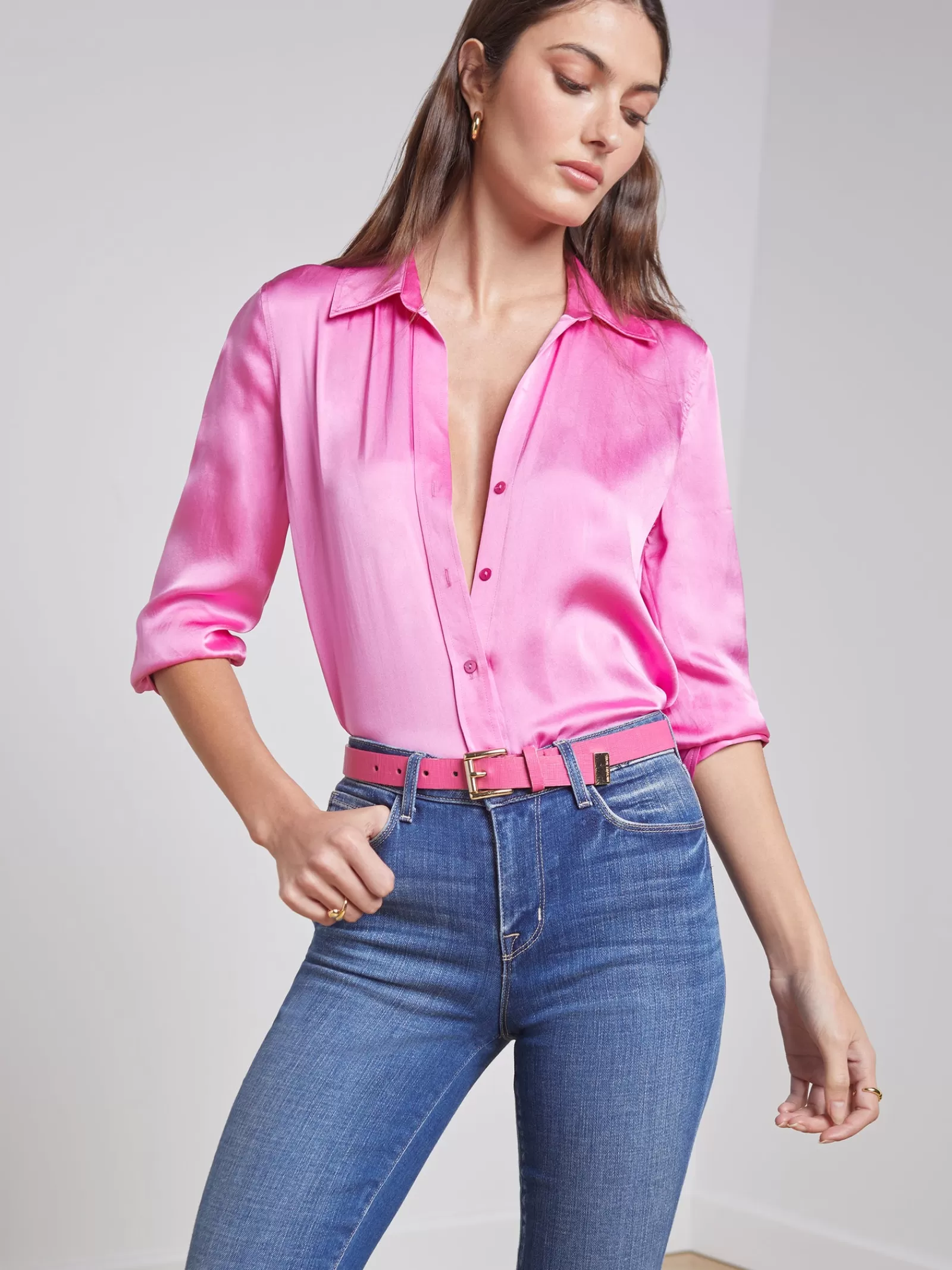 L'AGENCE Dani Silk Blouse< Online Exclusives | Back in Stock