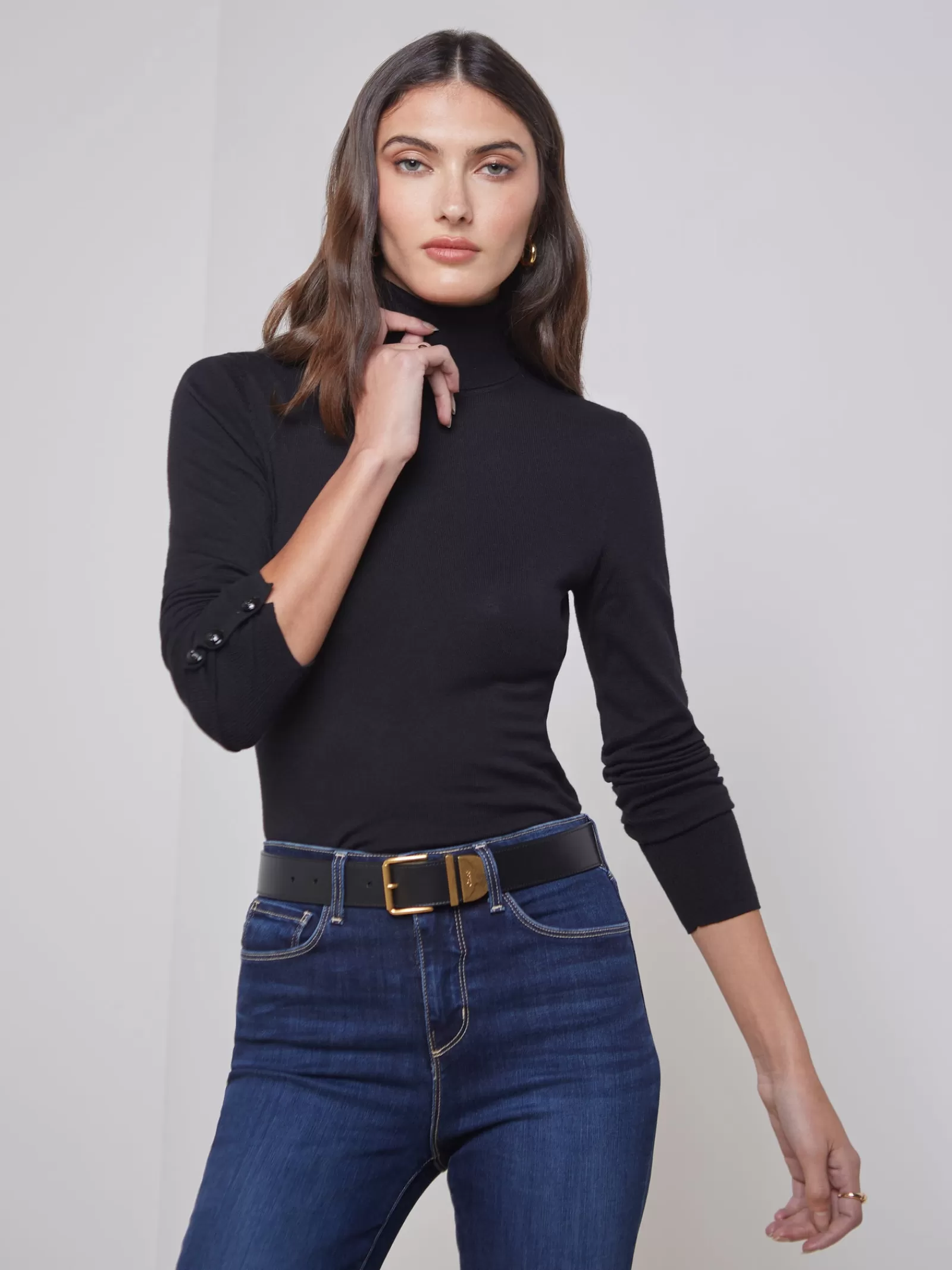 L'AGENCE Flora Sweater< All Things Black | Knitwear