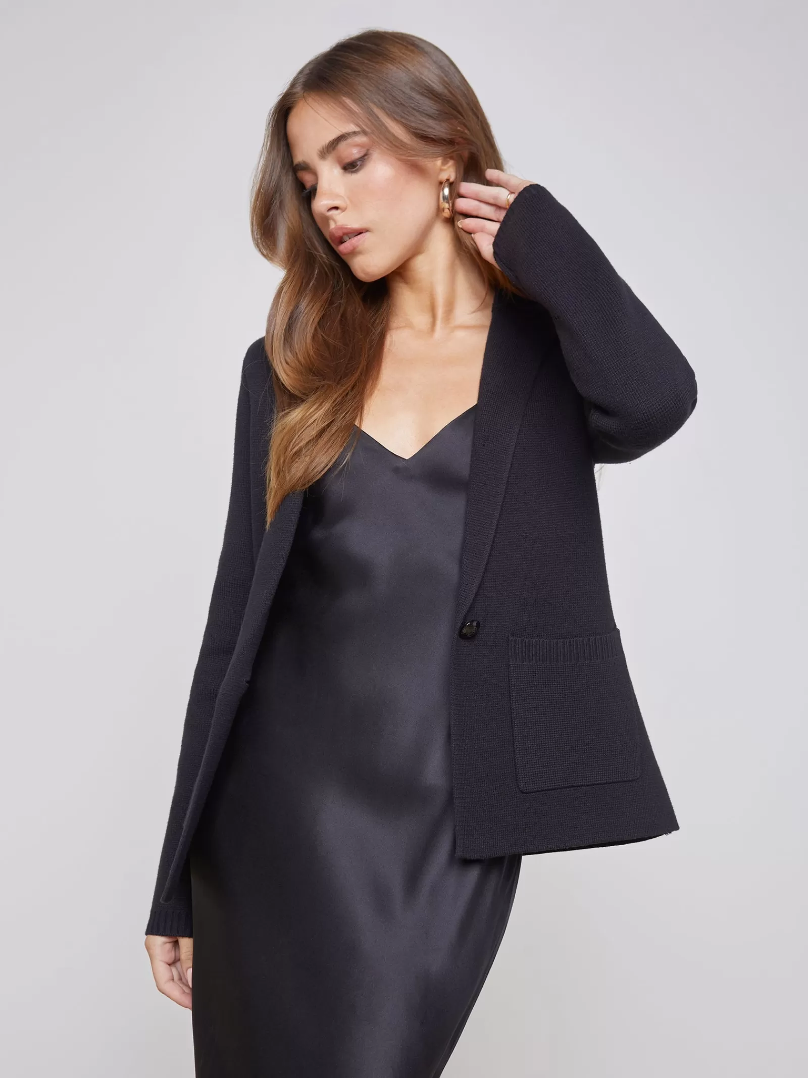L'AGENCE Lacey Knit Blazer< All Things Black | Essentials
