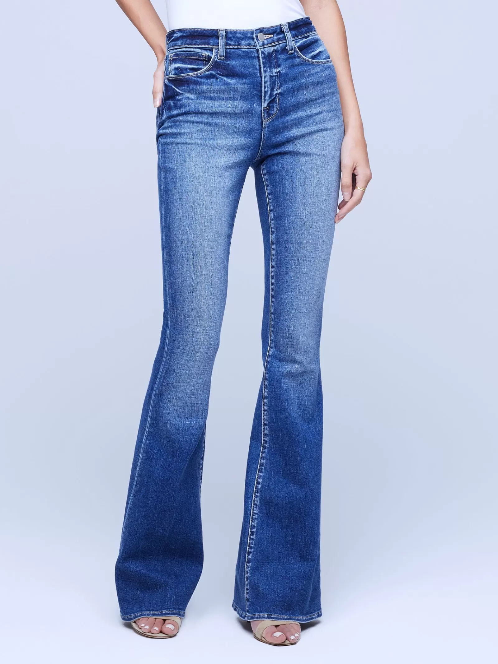 L'AGENCE Marty Flare Jean< Flare & Bootcut | Aged Denim