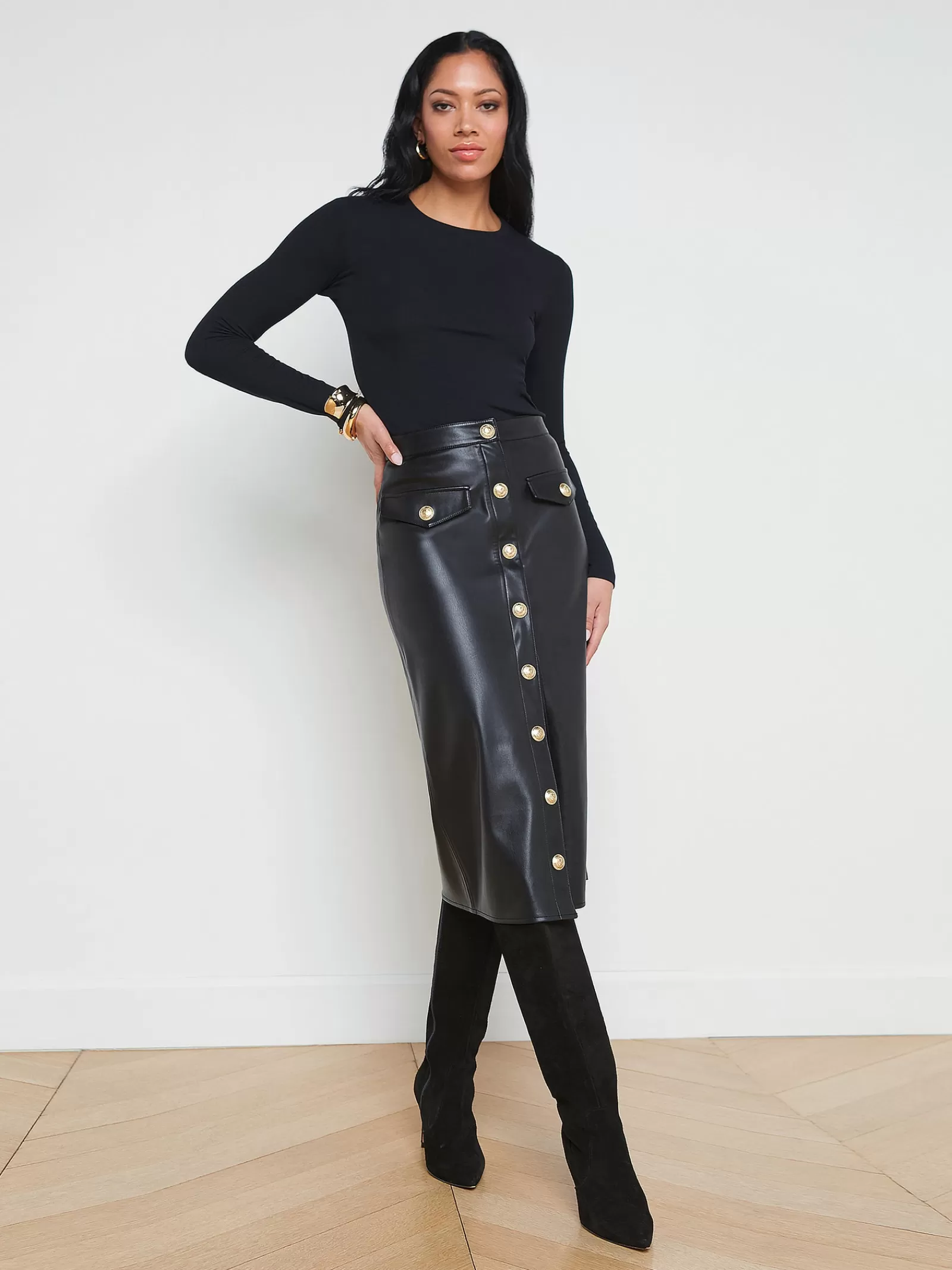 L'AGENCE Milann Faux Leather Skirt< All Things Black | Back in Stock