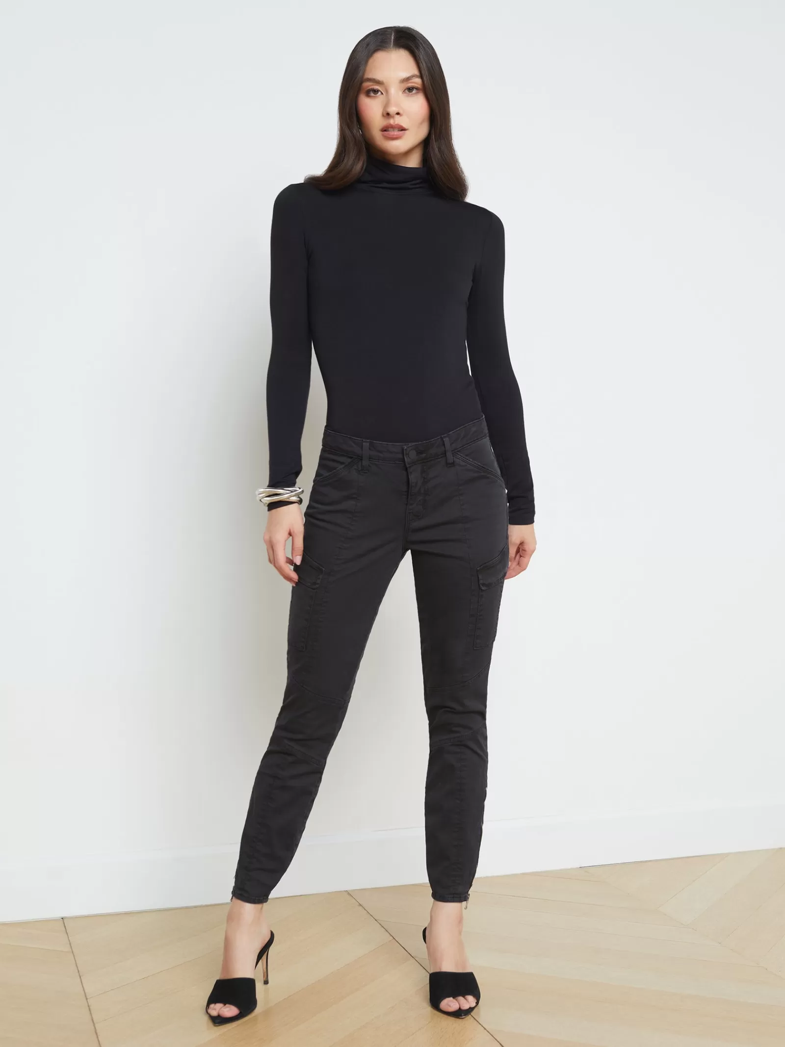 L'AGENCE Patton Cargo Skinny Pant< All Things Black | Cargo Pants