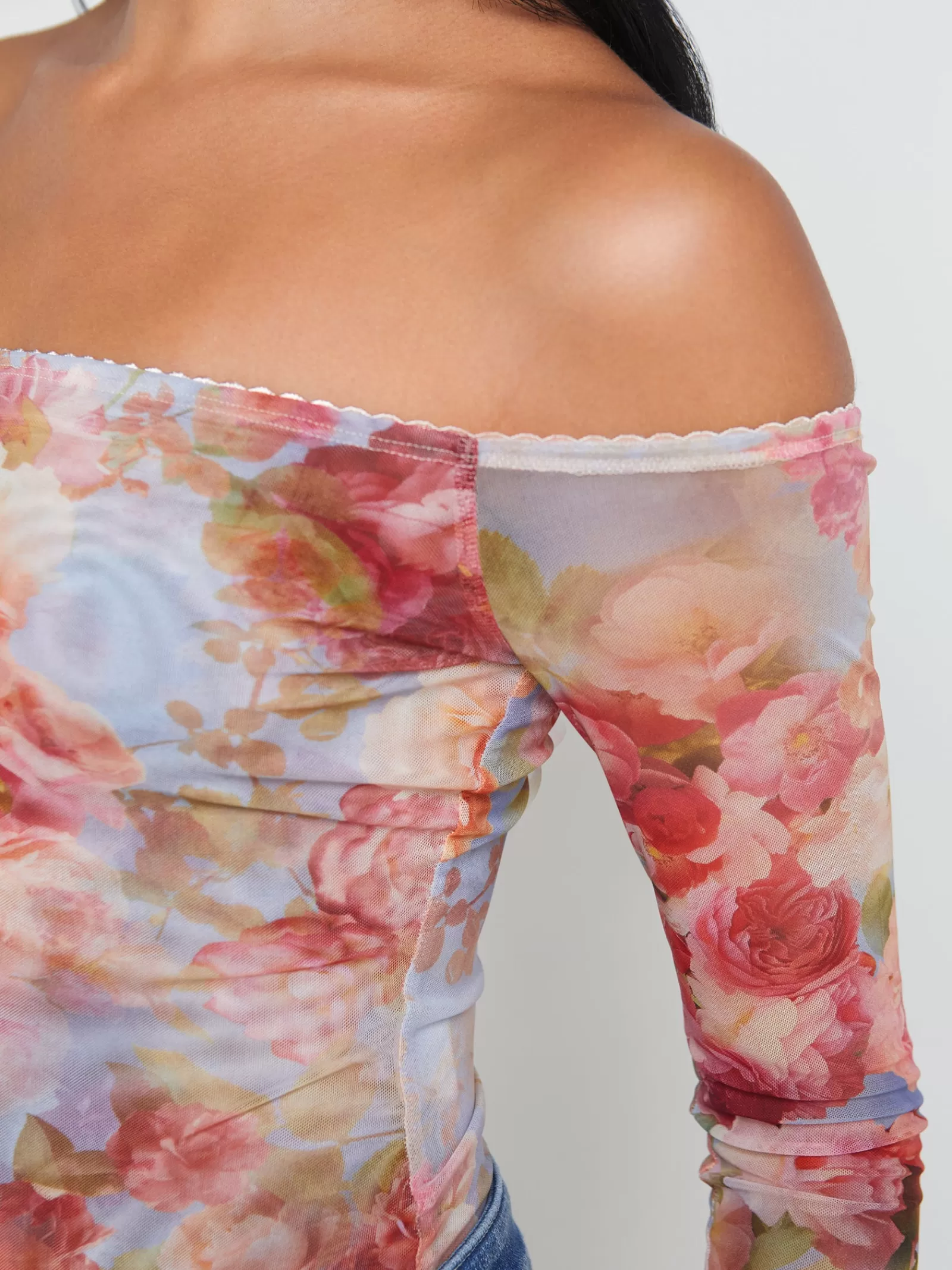 L'AGENCE Peonie Off-the-Shoulder Bodysuit< Back in Stock | Print Edition