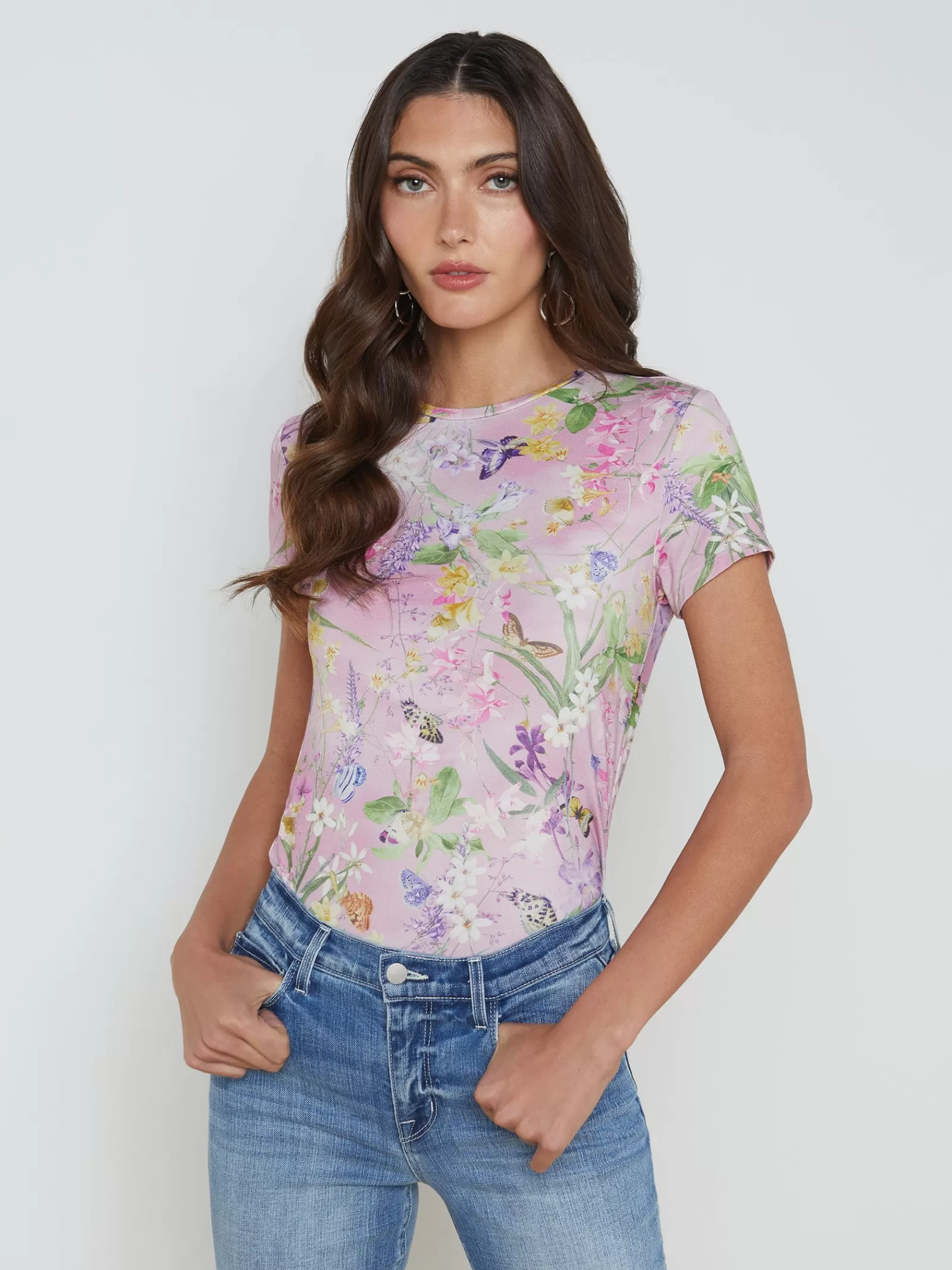 L'AGENCE Ressi Fitted Tee< Print Edition | Spring Collection