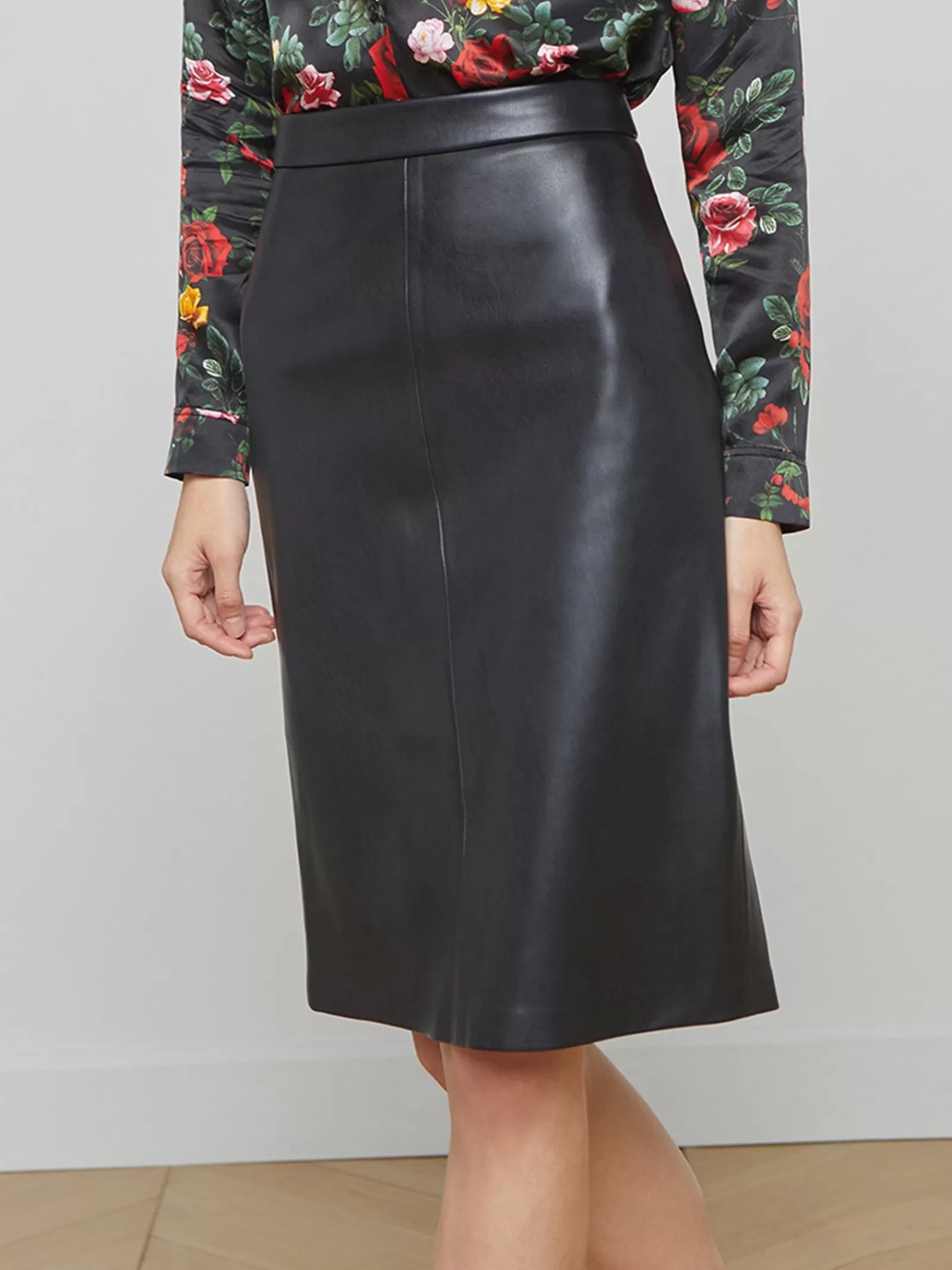 L'AGENCE Rosa Pencil Skirt< All Things Black | Pants, Shorts & Skirts