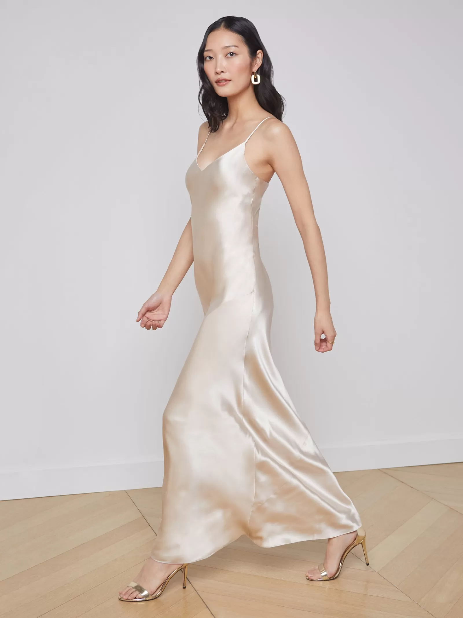 L'AGENCE Serita Silk Slip Dress< Essentials | Silks